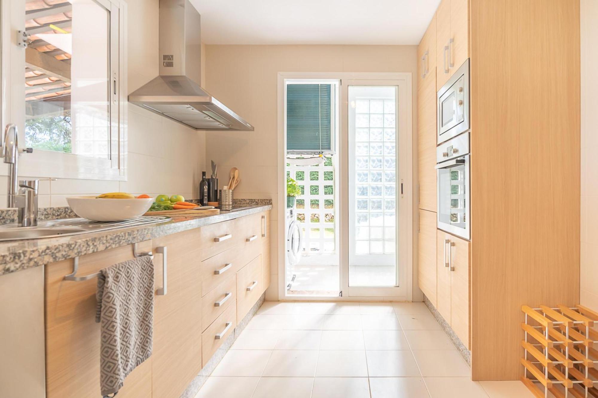Apartment Mairena Forest Sea View & Pool- Happy *